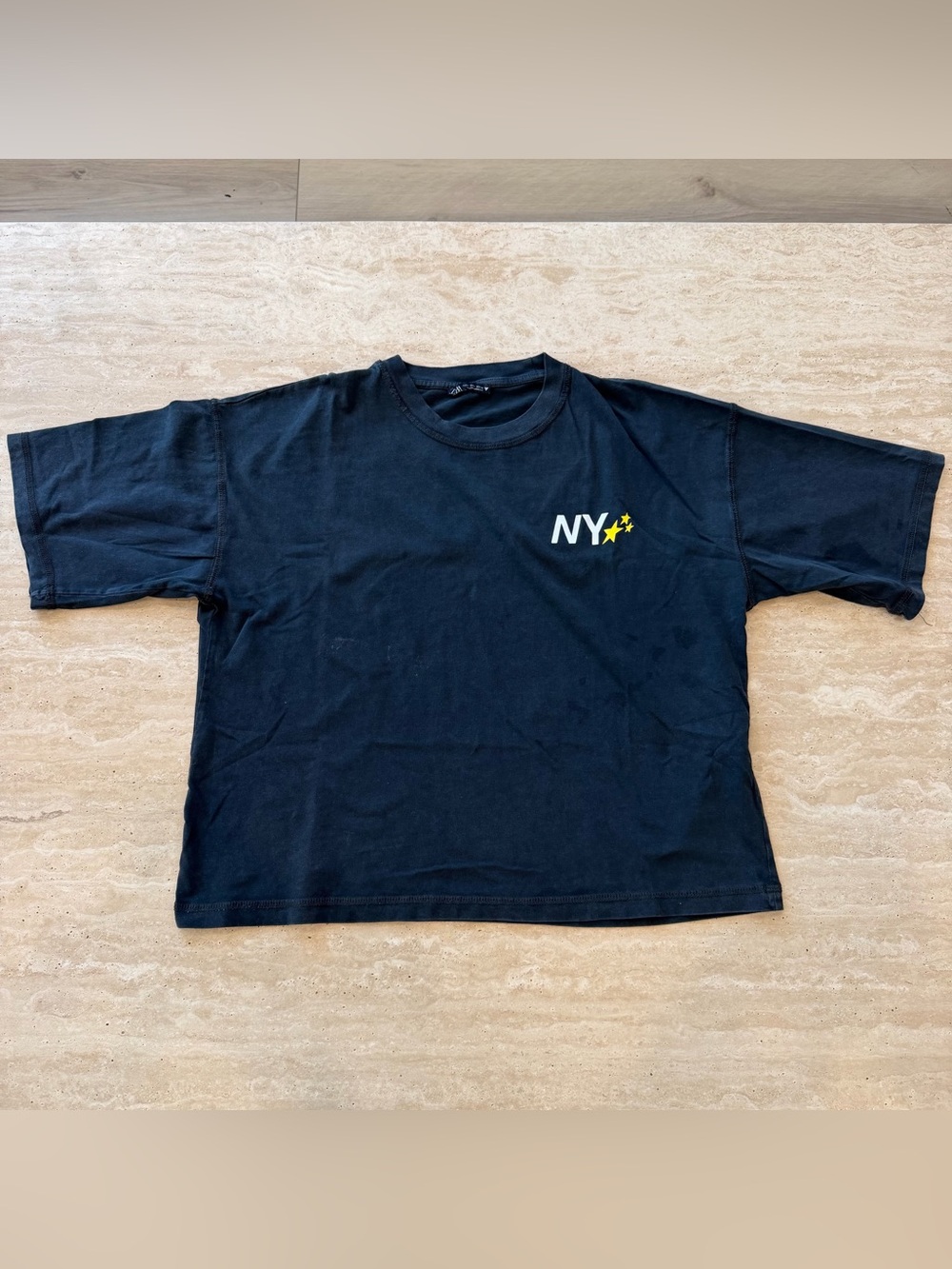 ZARA women’s NY Star Black Graphic Tee